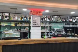 Cervecer&iacute;a Ponme Otra