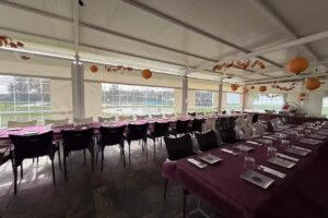 Cervecer&iacute;a-Restaurante La Piscina