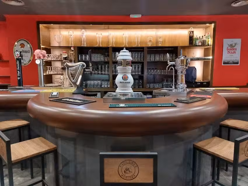 Cervecer&iacute;a Untert&uuml;rkheim Malaga