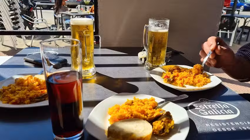 Cervecer&iacute;a Velarde Los Caracoles.