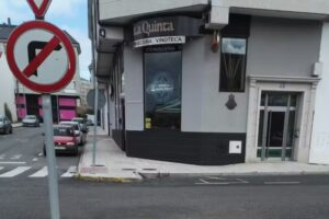 Cervecer&iacute;a Vinoteca La Quinta