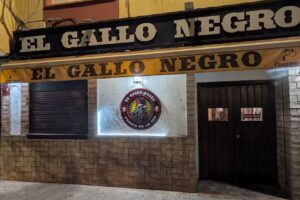 Cervecerias El Gallo Negro Parque De La Luz
