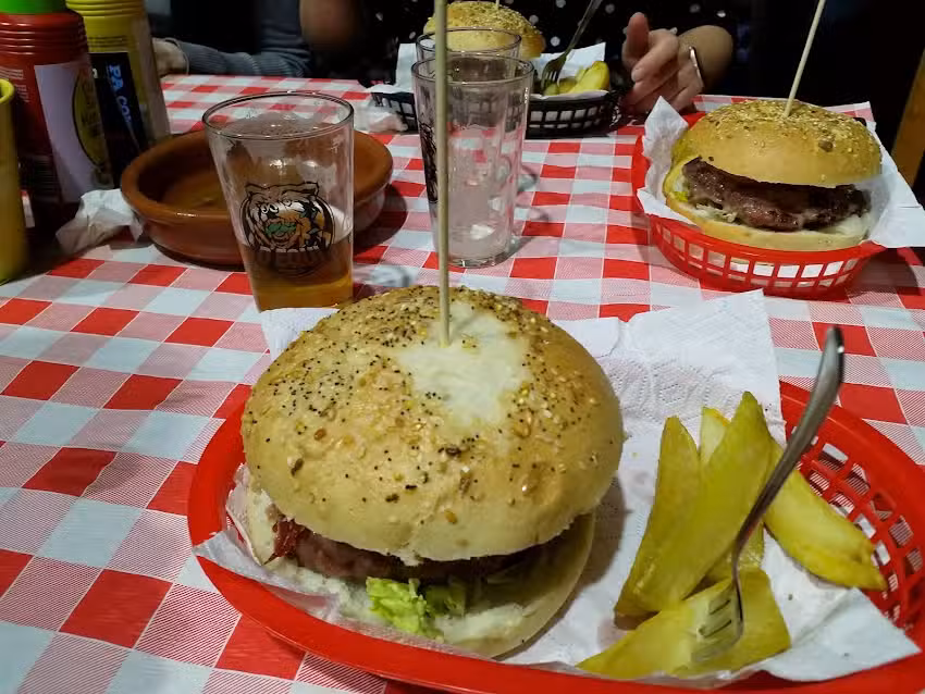 CERVEZA D&rsquo;EQU&Iacute;