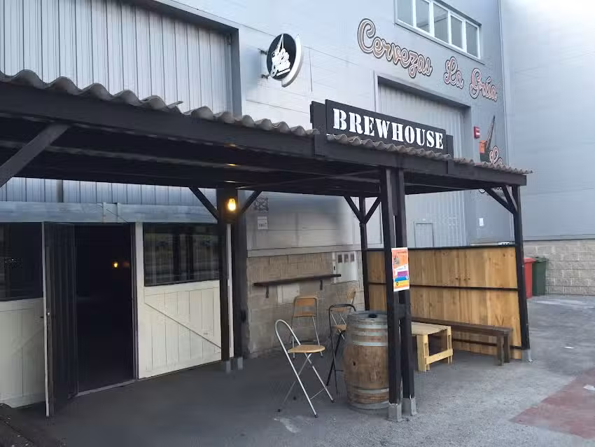 Cervezas La Gr&uacute;a I F&aacute;brica de Cervezas