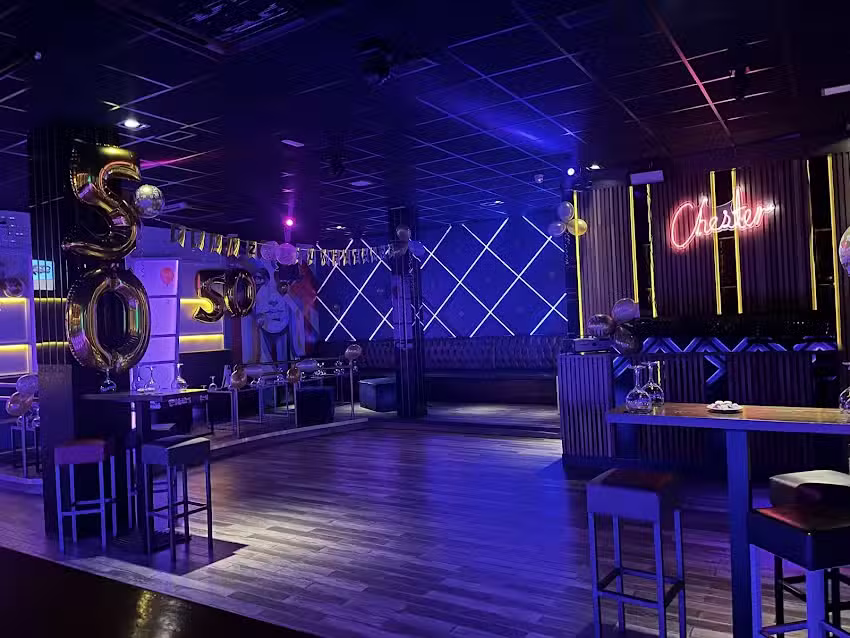 CHESTER COCKTAIL & LOUNGE