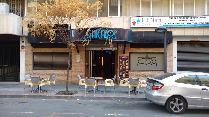 Chicago Caf&eacute; Lounge