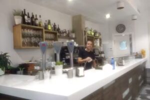 Chiqui Caf&eacute; Bar