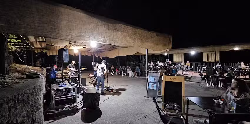 Chiringuito de la Piscina Vieja