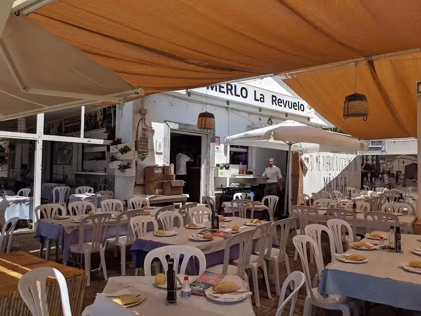 Chiringuito El Merlo &ndash; Espetos y Pescado en Pedregalejo | Grupo La Revuelo