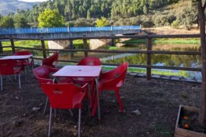 Chiringuito en la piscina natural de Azabal