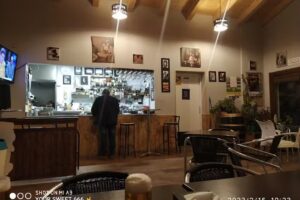 Chiringuito las Pistas Deportivas Ortigosa Del Monte.