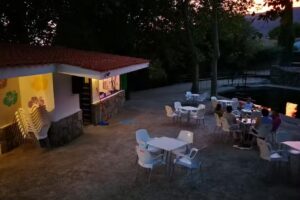 Chiringuito Piscina Natural San Mart&iacute;n de Trevejo