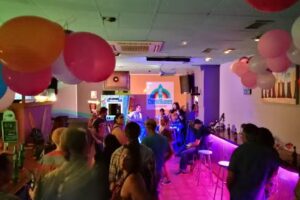 Chirinstones Surf Rock Bar