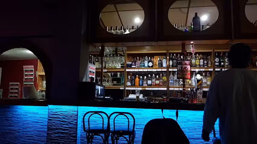 CJ&rsquo;s Karaoke Bar