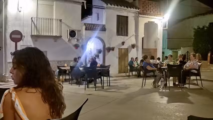 Clandestino Bar-Cafeter&iacute;a