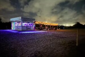 Clandestino beach massalfasar