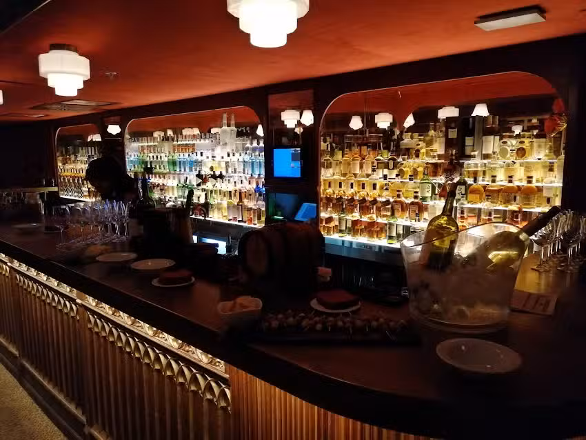 Clandestino Cocktail Bar