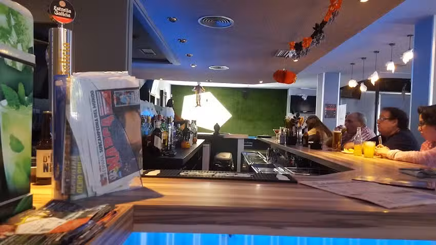 Cocktail Bar VenecYa II