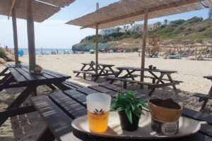 Coco Beach Bar &ndash; Cala Tropicana