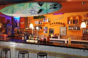 COCO SURF TERRAZA PUB (Desde 1990)