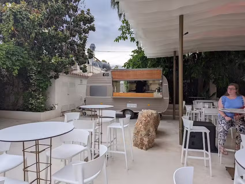 COCOA Restaurant / cocktails