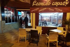 Coctelería Leoncito copas