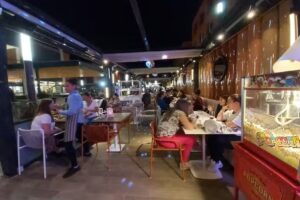 Cocteler&iacute;a Popondetta Yeye