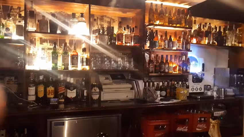 Collin&rsquo;s Irish Tavern