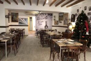 Comidas Bar Casa Ca&ntilde;ares