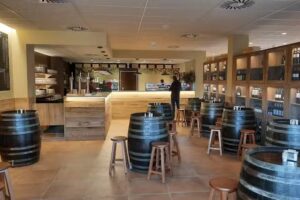 Companyia d&rsquo;Alella, Vinateria i Taverna