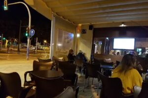 Continental Caf&eacute;