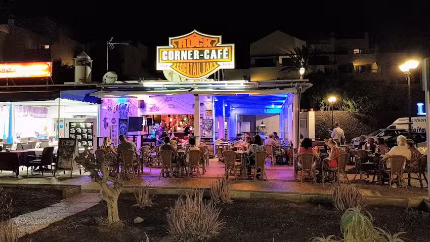 Corner Cafe