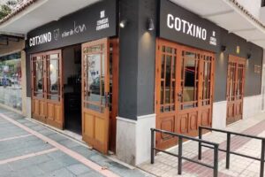 COTXINO | el bar de KAVA | Marbella