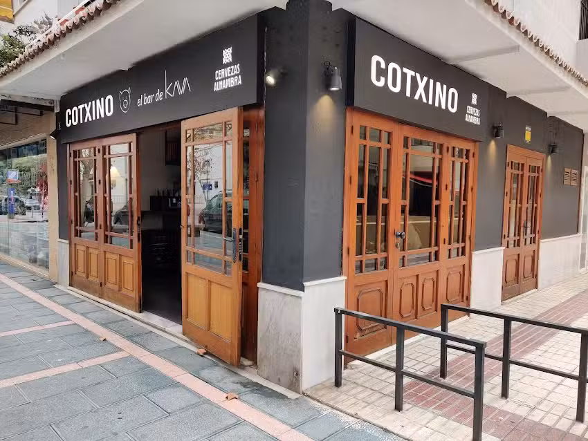 COTXINO | el bar de KAVA | Marbella