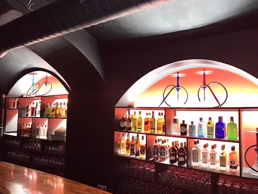 DADO PUB