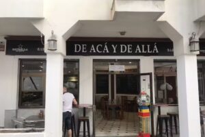 De ac&aacute; y de all&aacute;