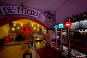De Miedo Rock Bar