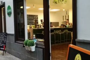 De Tapas El Sarantonton