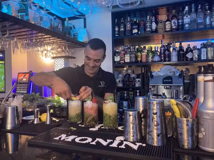 Dejavu Cocktail Bar