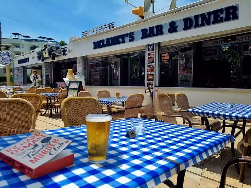 Delaney&rsquo;s Bar & Diner