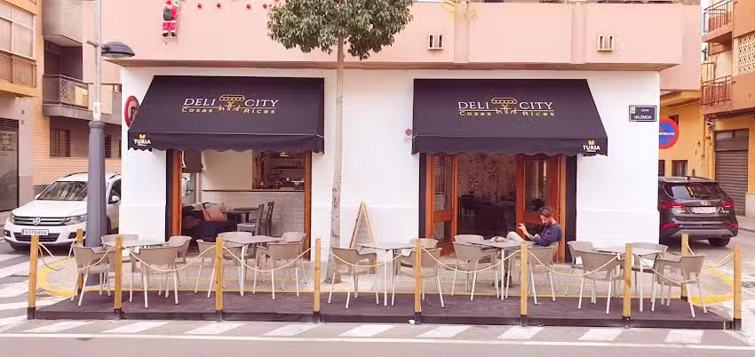 Deli City Cosas Ricas Sedav&iacute;, Valencia