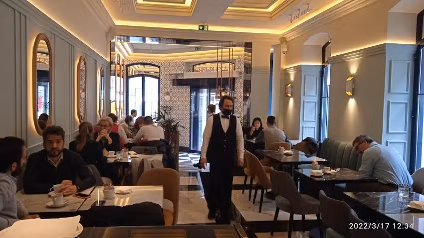 Delphina Caf&eacute; &ndash; Restaurante Calle Serrano