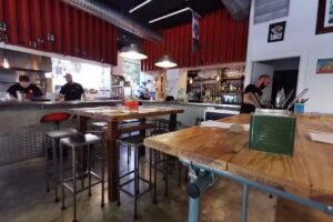 Derzu Bar &ndash; Restaurante en Barajas