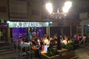 Diamond Lounge Bar