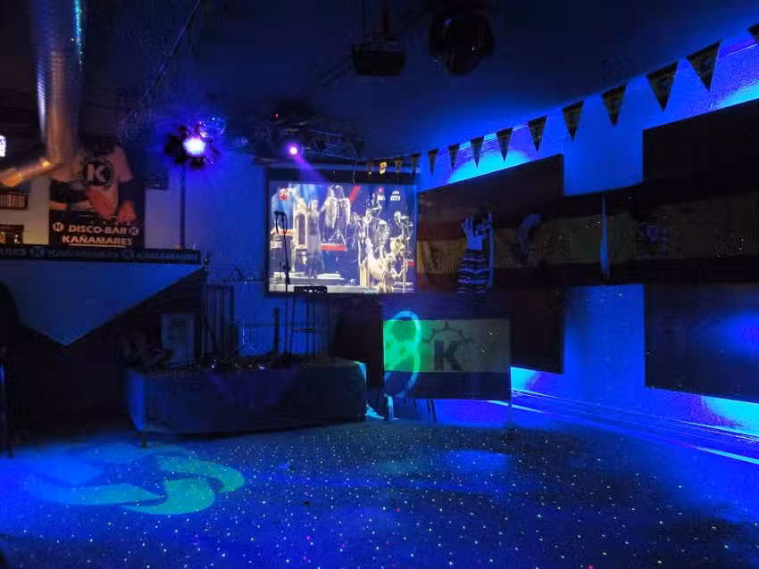 Disco Bar KA&Ntilde;AMARES