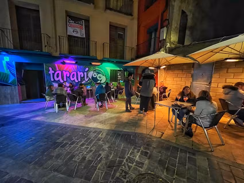 DISCO BAR TARAR&Iacute;