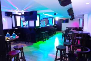 Disco Pub Latino karaoke La Gozadera