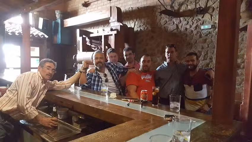 DISCO PUB MACHINA.