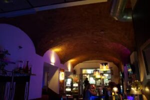 DISCOPUB COCTELERIA TERRAZA EN ZAFRA WHAT’S UP