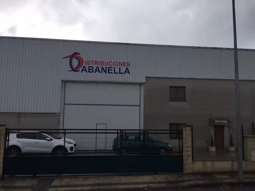 Distribuciones Cabanella Navia S.L.